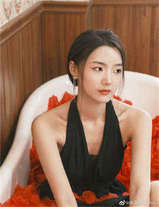 钱小豪电影全集-多人性活动游戏